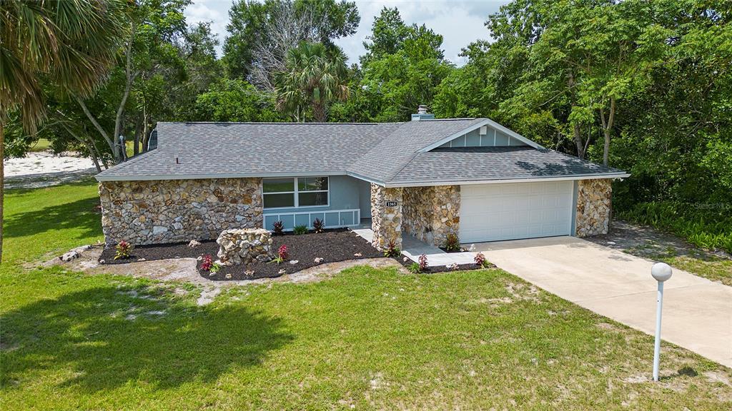 Primary Photo - 1365 Indian Rock Ct