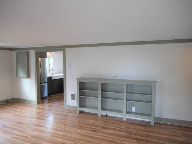 Foto del edificio - Charming Remodeled 2 Bedroom Shoreline Home