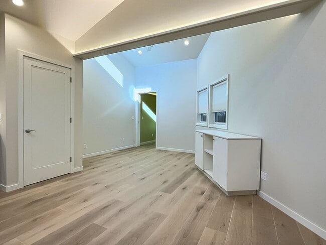 Building Photo - 1BD/1BA + Office Brand New Modern ADU in Quiet Waverly Park Mountain View Neighborhood