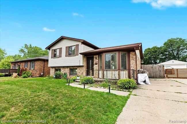 Building Photo - 4407 Briarwood Ave