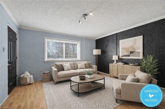 Photo - 1047 W Academy St Apartment