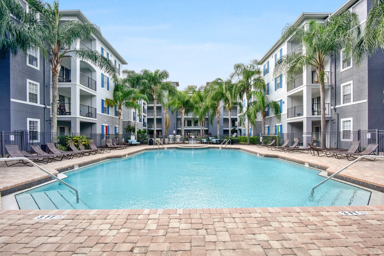 Unique Apartments With A View Tampa for Living room