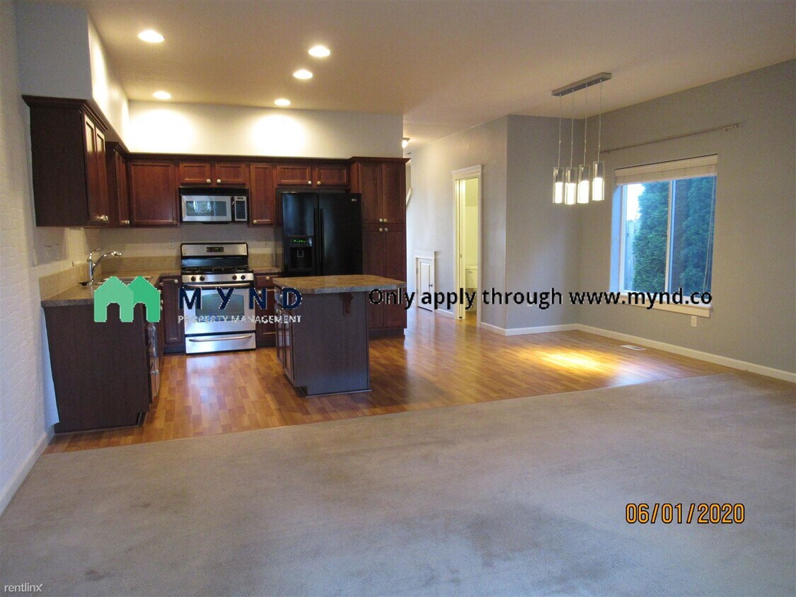 Primary Photo - 14290 Brittany Terrace