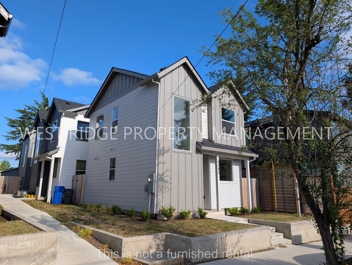 Foto principal - 6285 NE 19th Ave