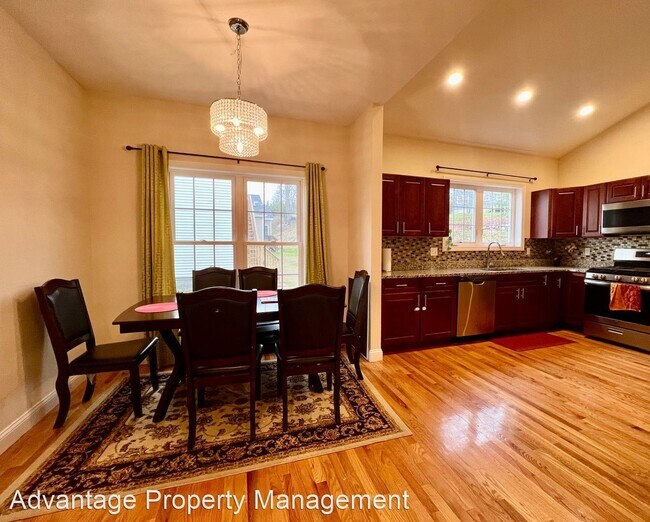 Foto del edificio - 3 br, 2.5 bath House - 45 Candlelight Lane