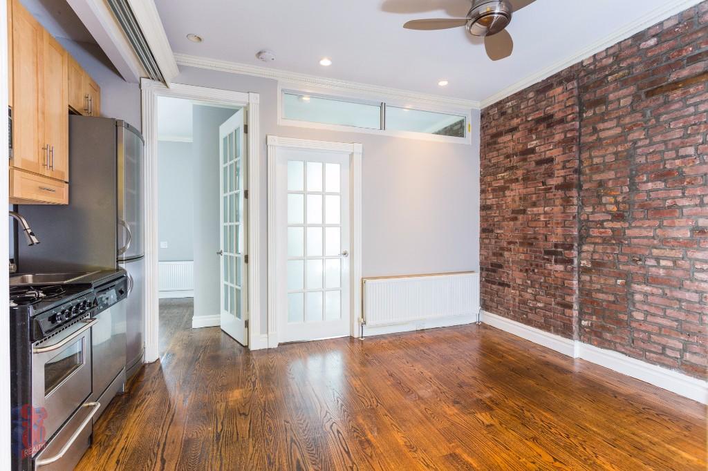 Primary Photo - 47.5 E 1st St