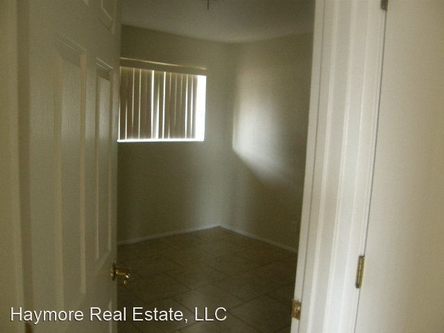 Building Photo - 2 br, 1 bath House - 4225 Calle Barona A