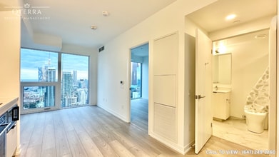 Building Photo - 82 Dalhousie St