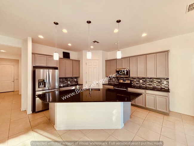 Photo - 198 E Woolystar Ct House