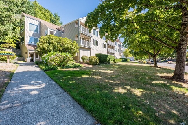 Photo - 4152 Providence Point Dr SE #104 Apartment