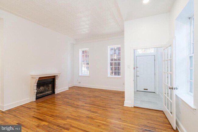 Foto del edificio - 422 S 15th St