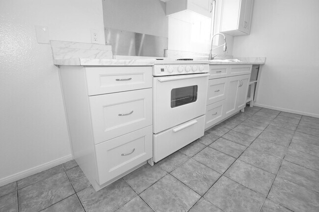 Foto del edificio - 12835 10th St