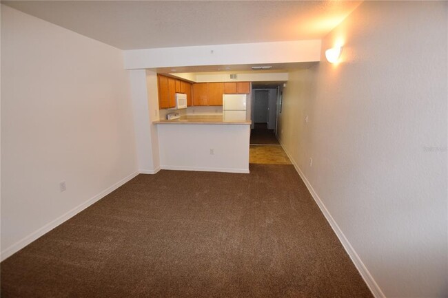 Foto del edificio - 2323 McCoy Rd