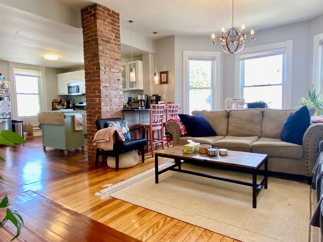 Foto principal - HOT BRIGHTON LISTING!!!!