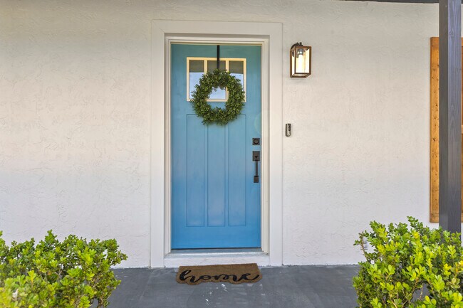 Foto del edificio - 5302 Glen Harwell Rd