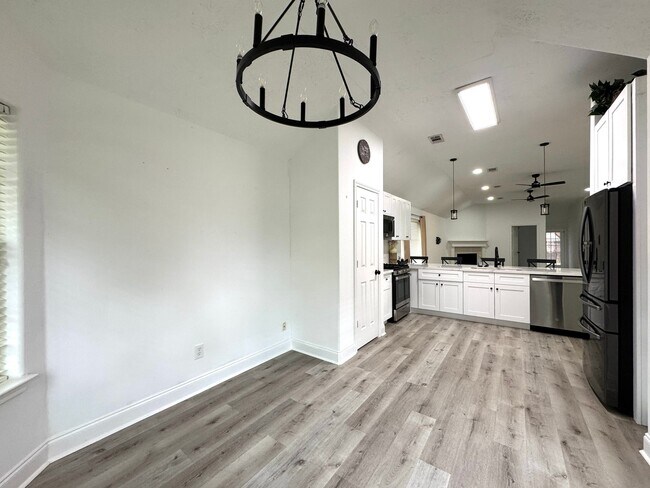 Building Photo - 3265 Jessica Ct
