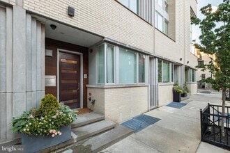 Building Photo - 209 S 22nd St