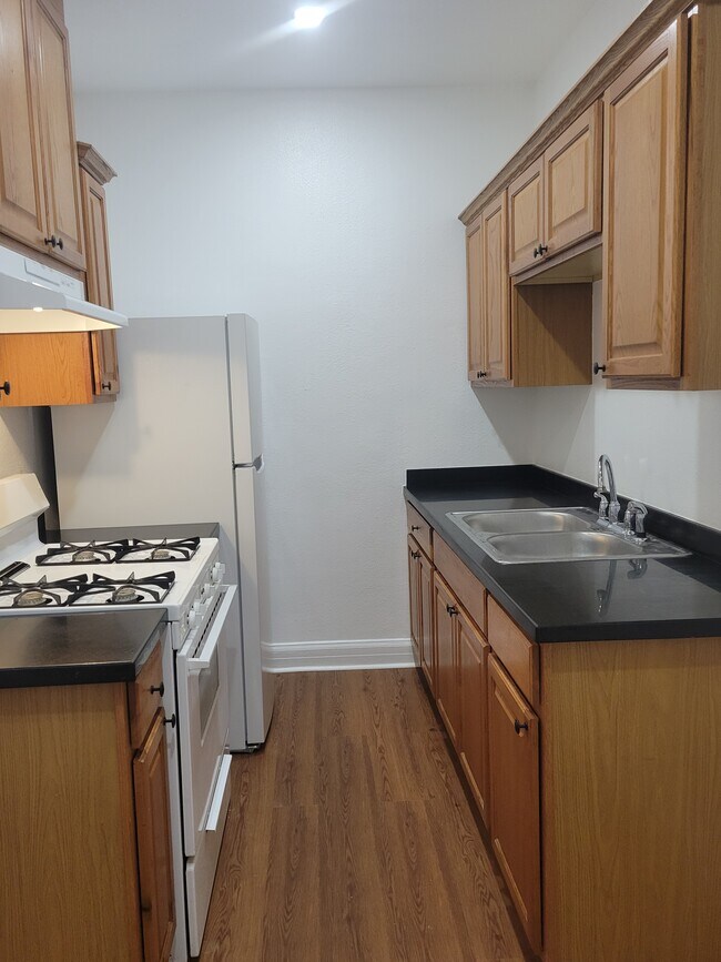 Foto del edificio - Sunfield Properties