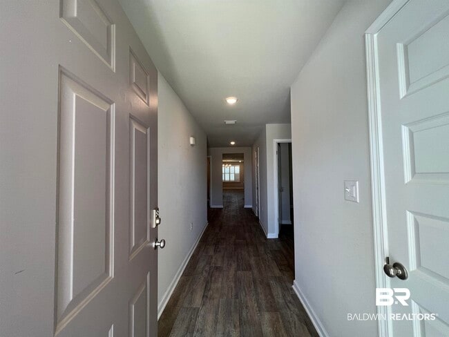 Building Photo - 23904 Songbird Dr