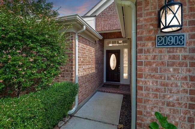 Foto del edificio - 20903 Royal Hollow Ct