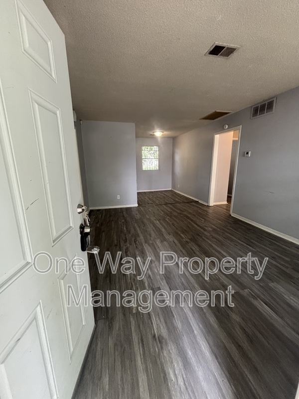 Foto del edificio - 2134 N Minnesota St