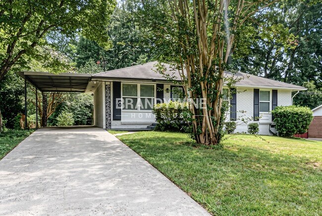 Foto del edificio - 8104 Attleboro Dr