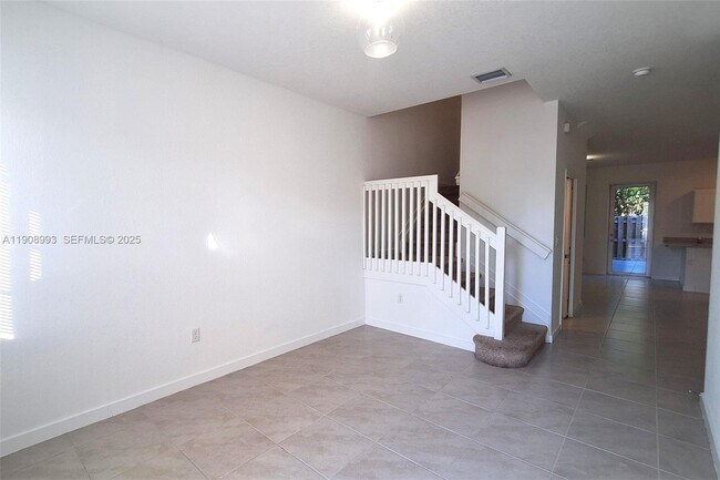 Foto del edificio - 1363 NW 208th Terrace