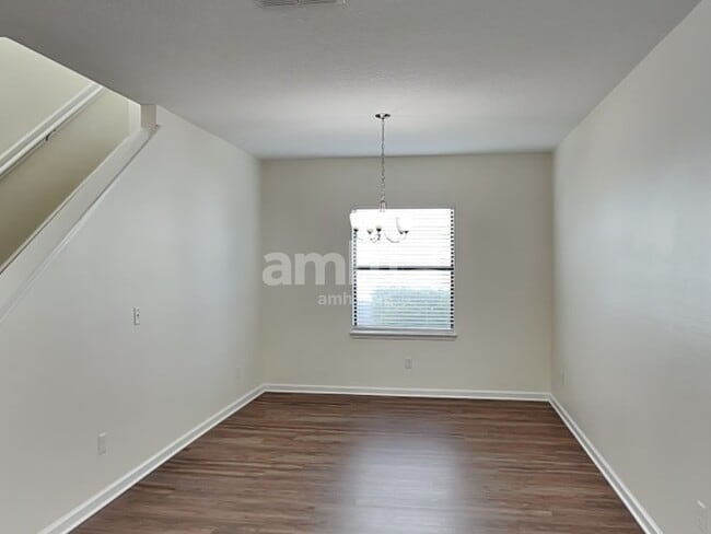 Foto del edificio - 440 Forest Meadow Ln