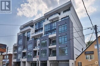 Building Photo - 800-800 Broadview Ave