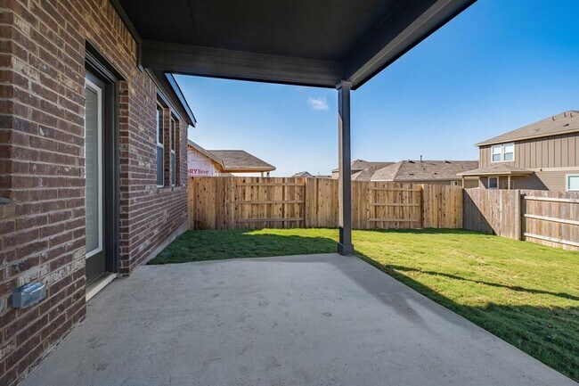 Foto del edificio - 108 Leatherleaf Dr