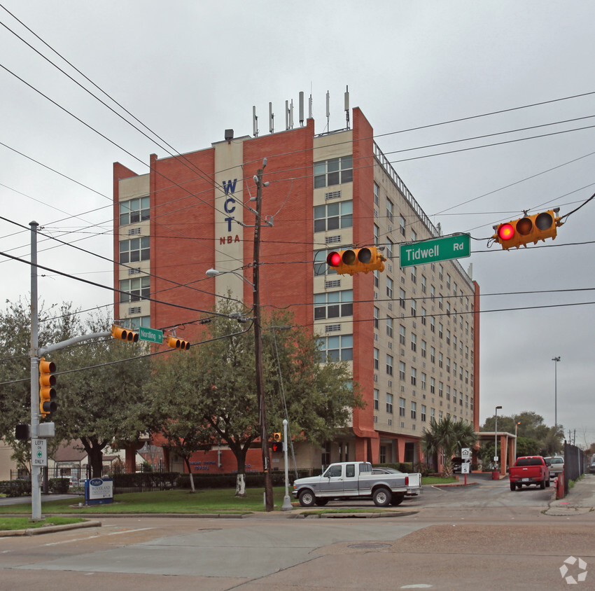 Primary Photo - Woodland Christian Towers