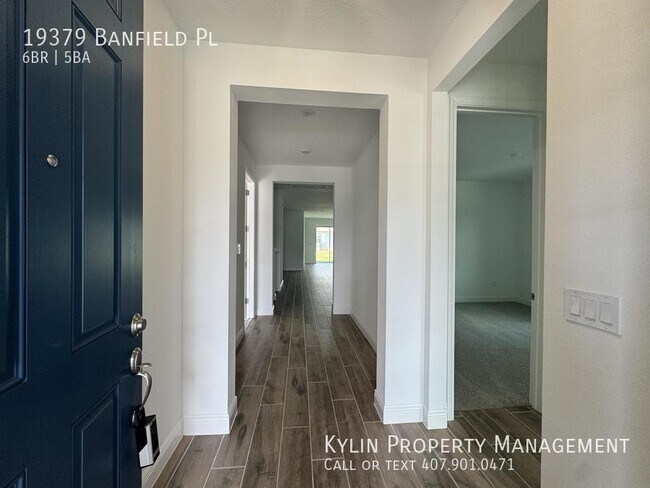 Building Photo - 19379 Banfield Pl