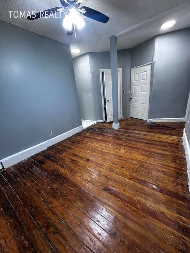 Building Photo - 37 Altonwood Pl