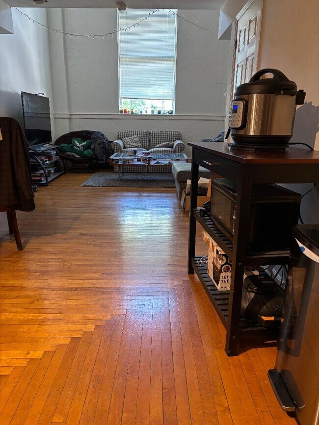 Building Photo - The Uptown Lofts 215