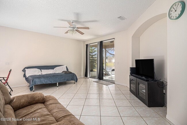 Foto del edificio - 3506 Mt Carmel Ln