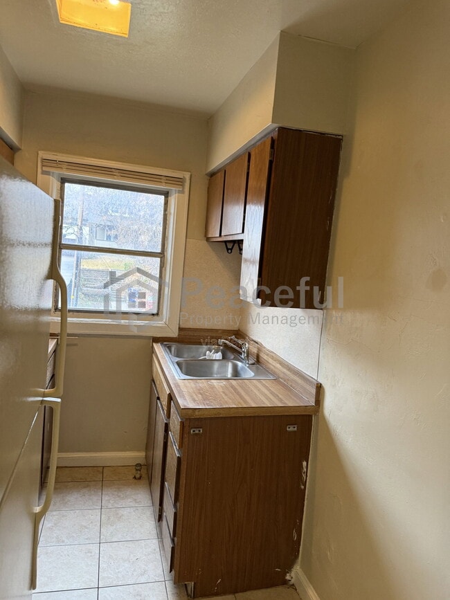 Building Photo - 417 Wall St