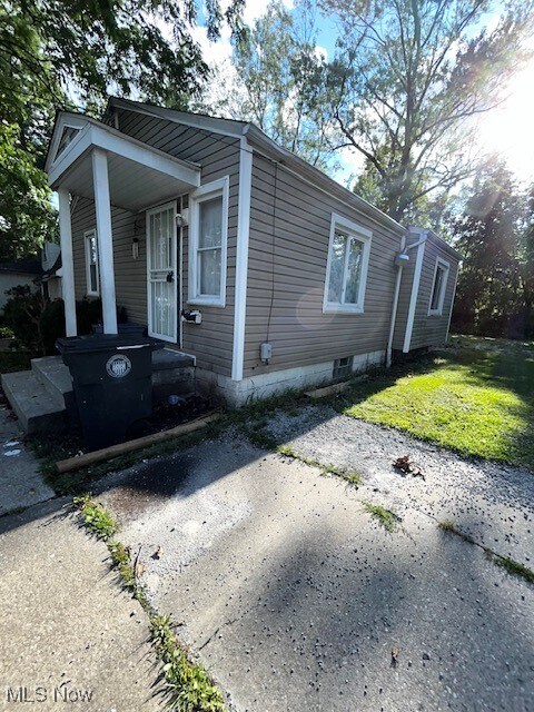 Building Photo - 1200 Winton Ave