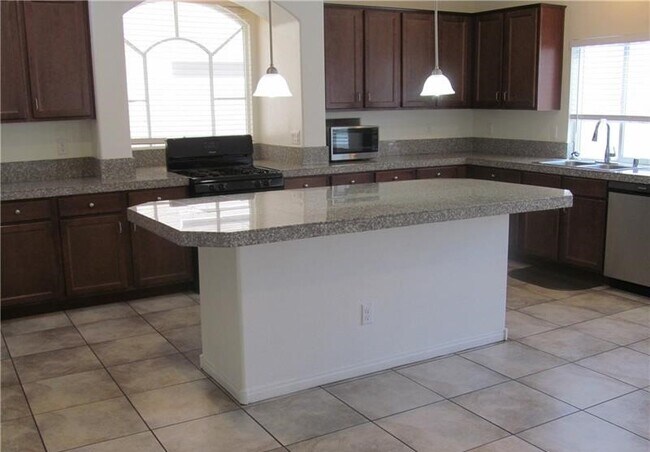 Building Photo - 6817 Cavatina Ave