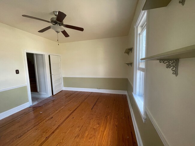 Living room - 220 E Glenside Ave