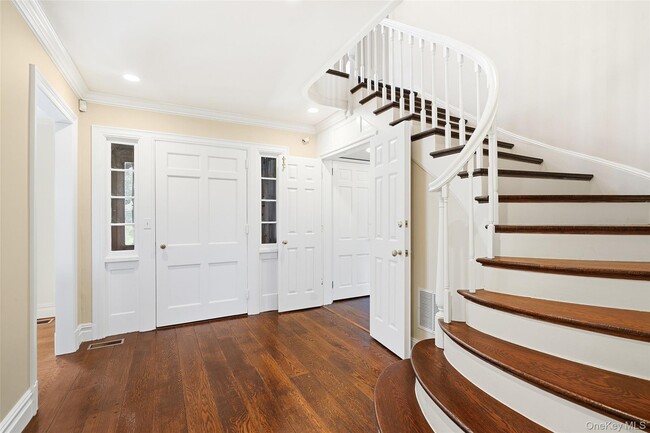 Foto del edificio - 6 Club Rd