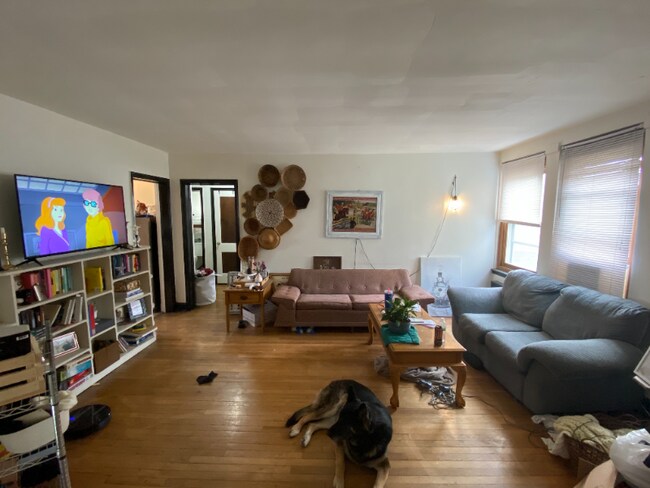 Foto del edificio - 340 Ellis Ave