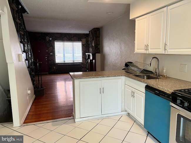 Foto del edificio - 2408 S Sartain St