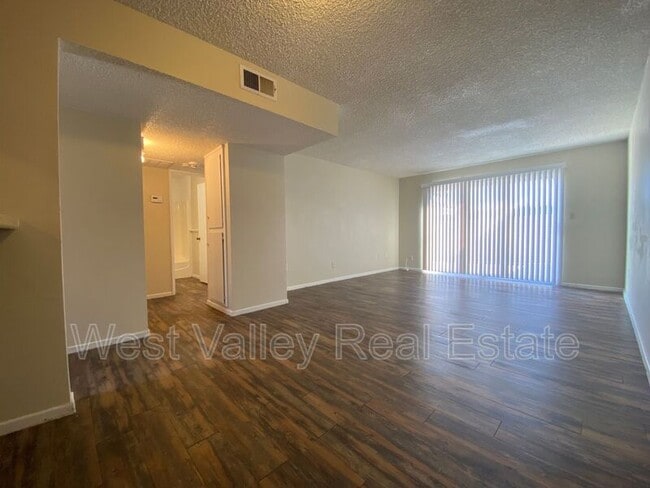 Foto del edificio - 712 4th St