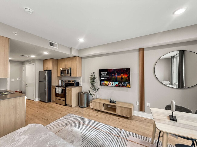 Building Photo - 626 N Delaware Ave