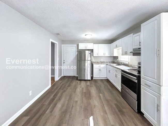 Foto del edificio - 1214 Calhoun Ave