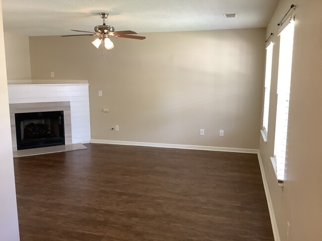 Building Photo - 7269 Sweet Grass Blvd