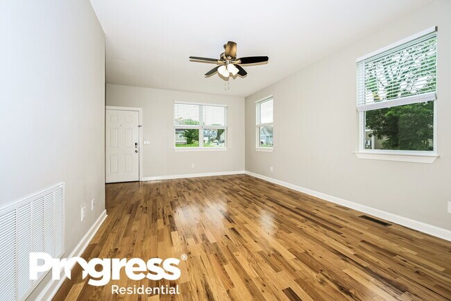 Building Photo - 513 Sarver Ave
