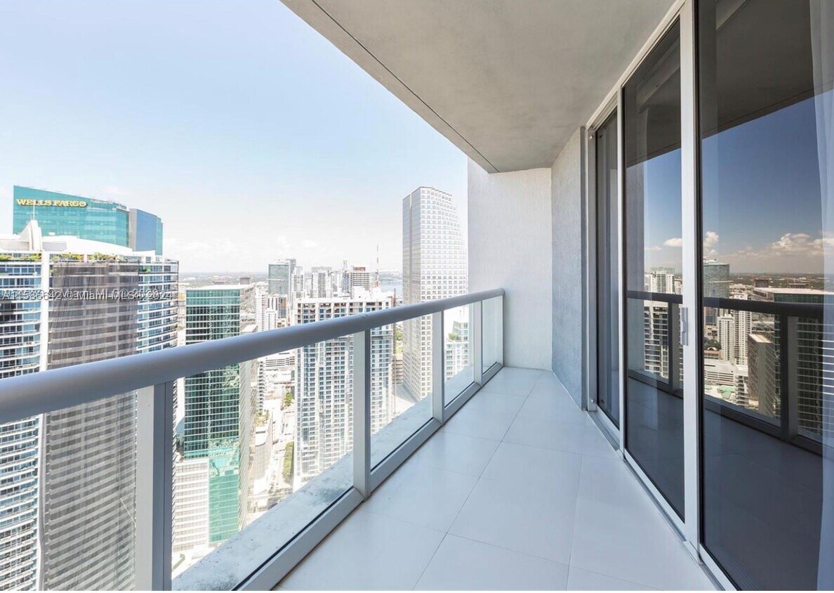 Foto principal - 465 Brickell Ave