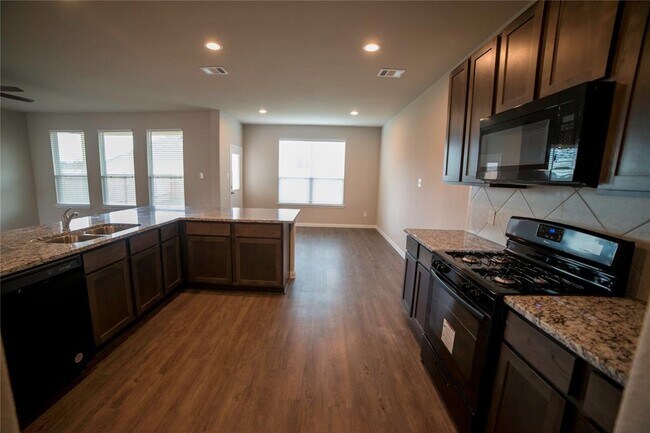 Foto del edificio - 4455 Eveslage Ln