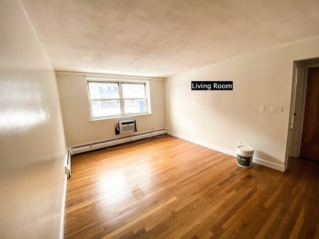 Photo - 11 Commonwealth Ct Apartment
